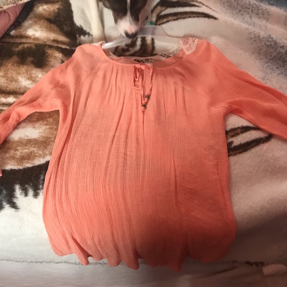 Tops - Picture 5 of 5